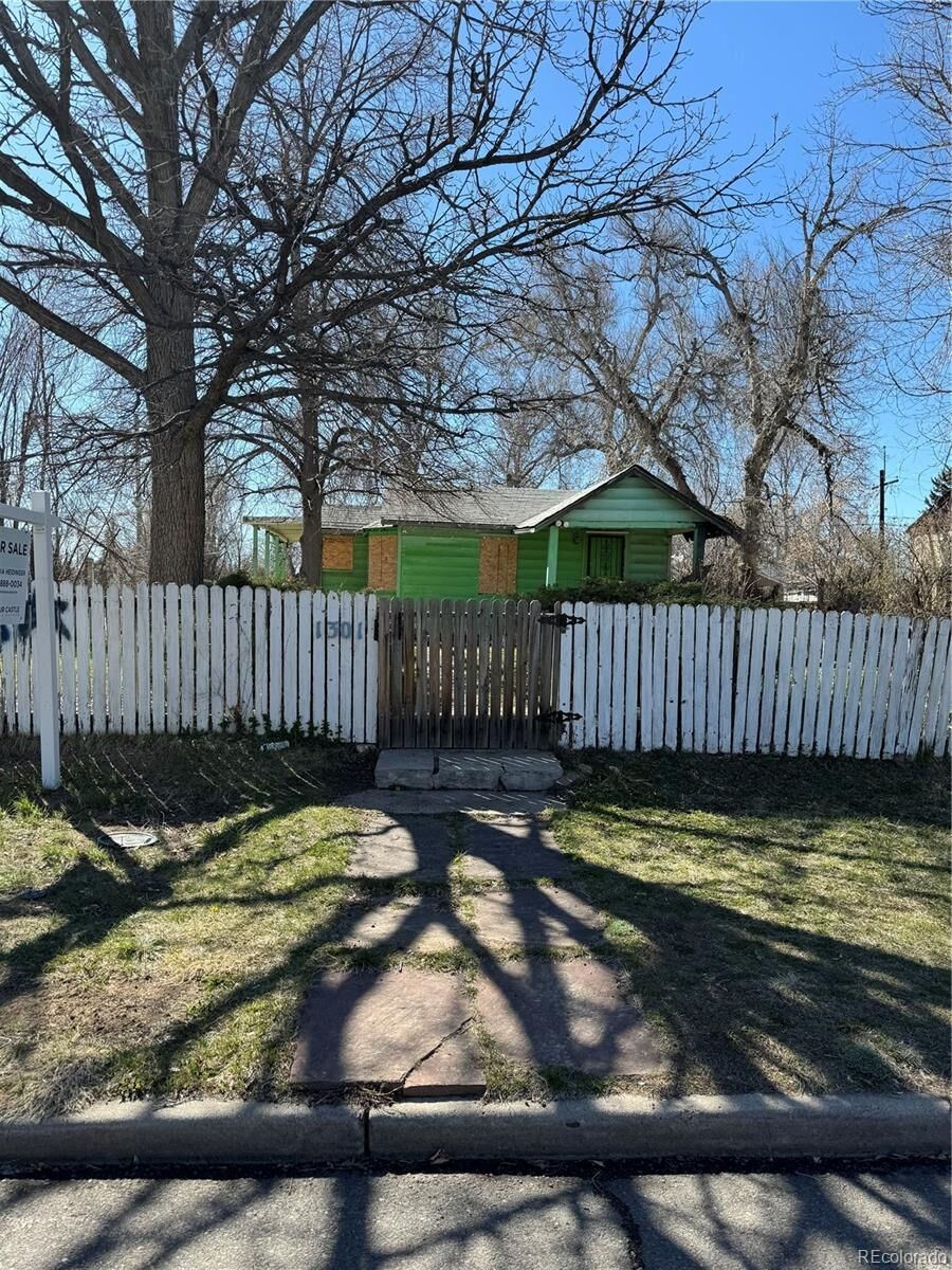 Property Photo:  1301 Verbena Street  CO 80220 
