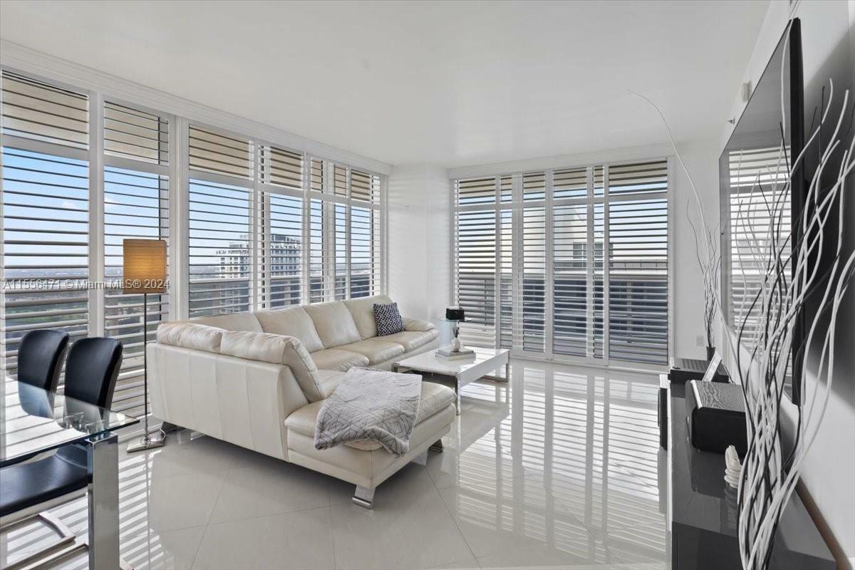 Property Photo:  1830 S Ocean Dr 4508  FL 33009 