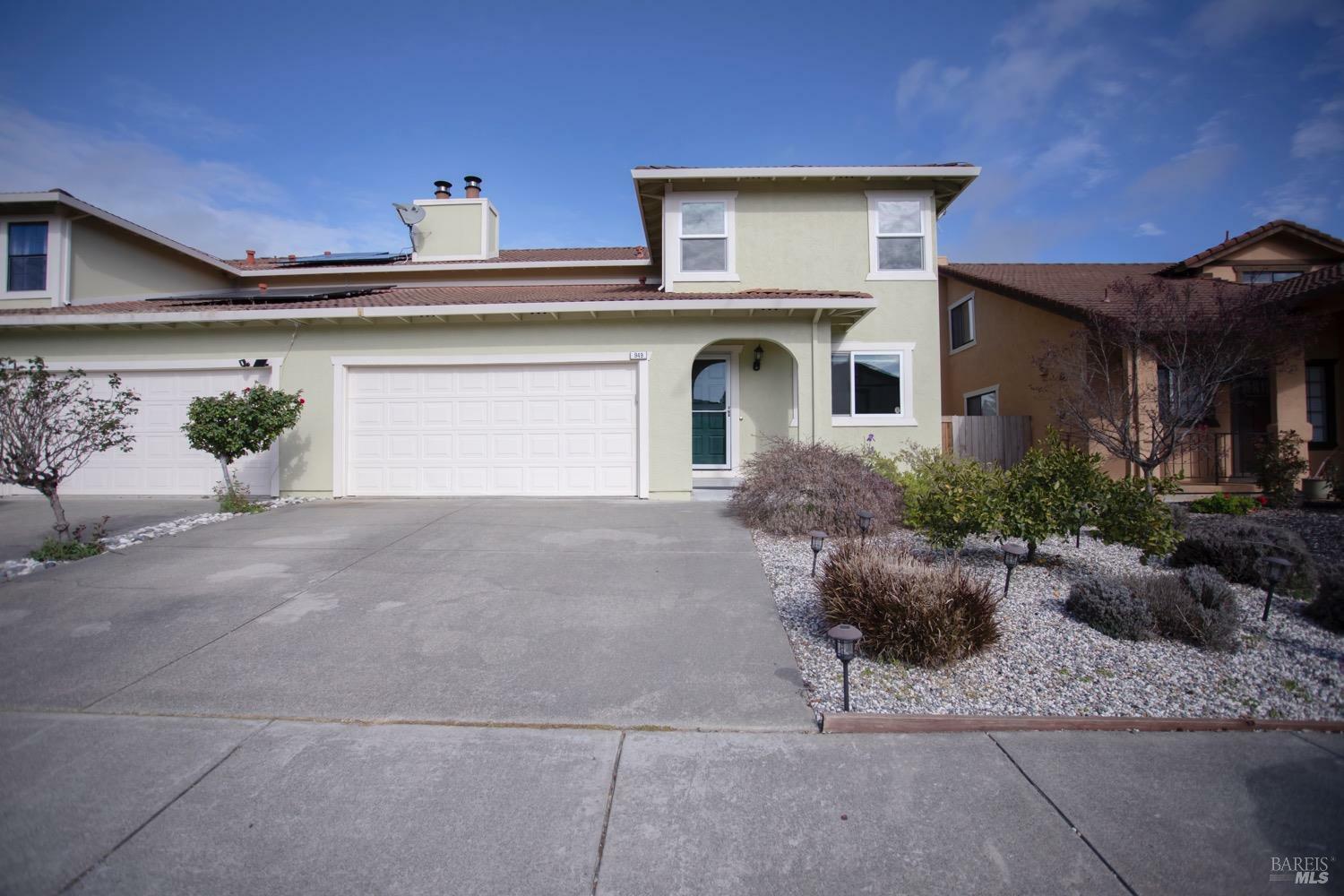 Property Photo:  949 Hacienda Circle  CA 94928 