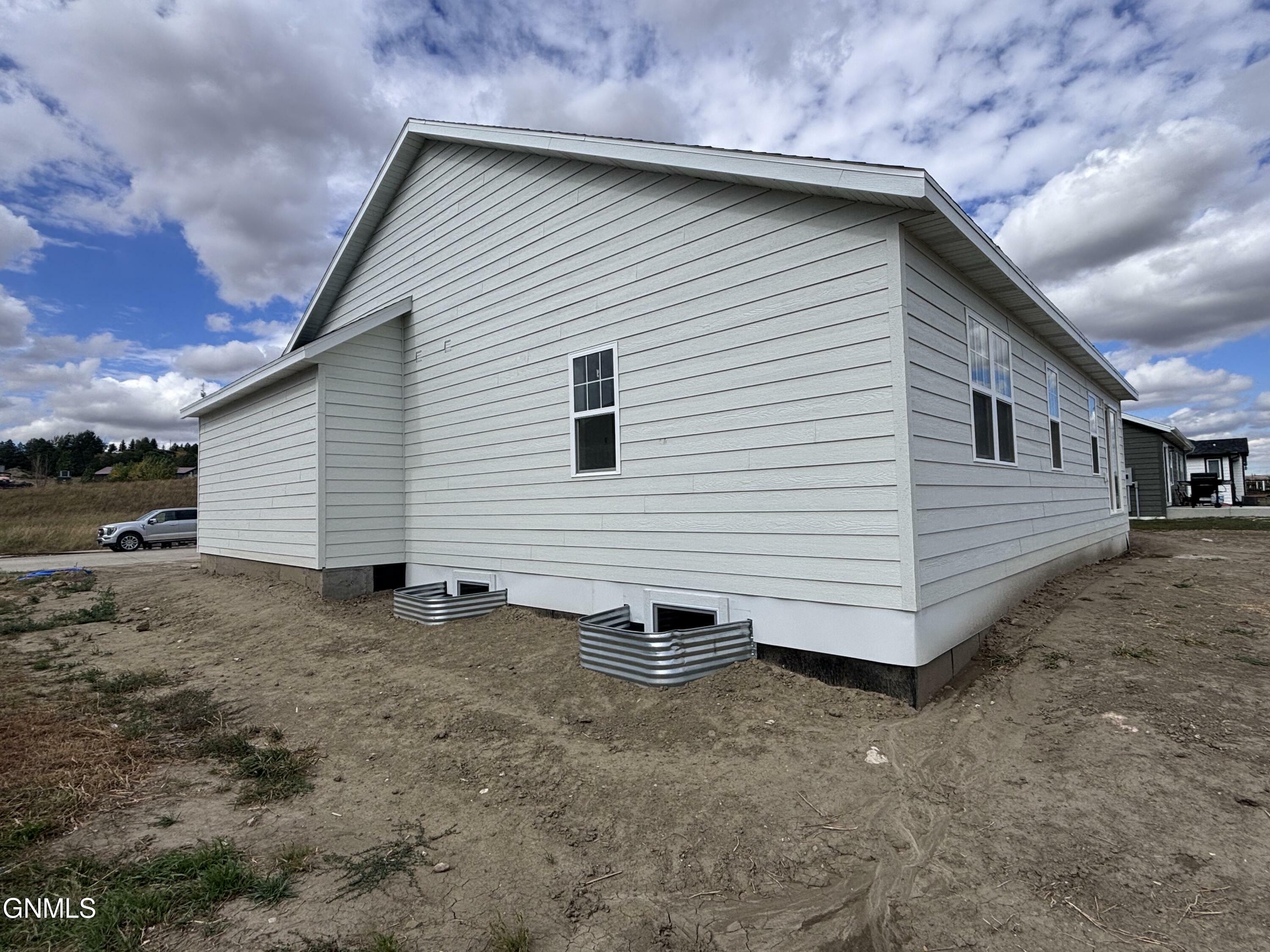 Property Photo:  1228 Tara Lane SW  ND 58854 