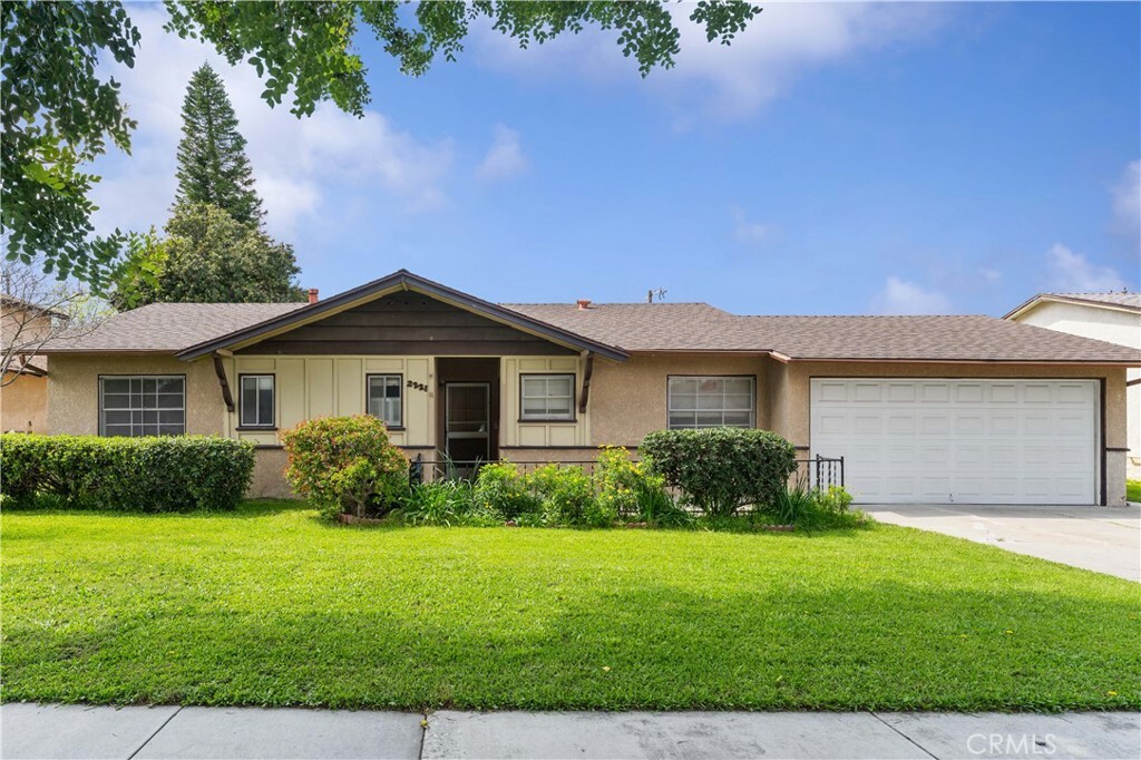 Property Photo:  2221 S Atlanta Street  CA 92802 