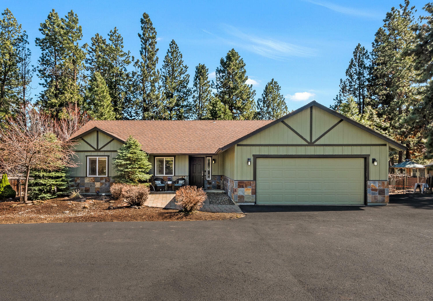 Property Photo:  60092 Cinder Butte Road  OR 97702 