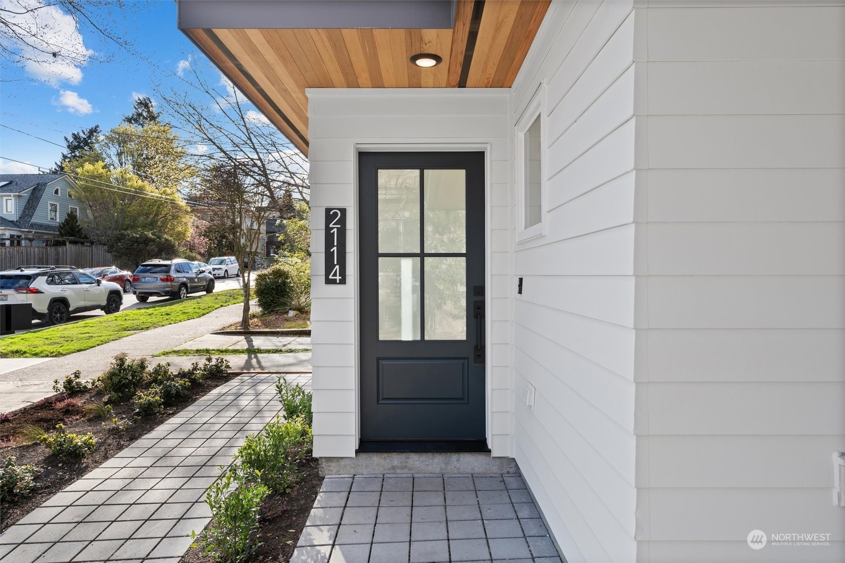 Property Photo: 2114 N 43rd Street WA 98103