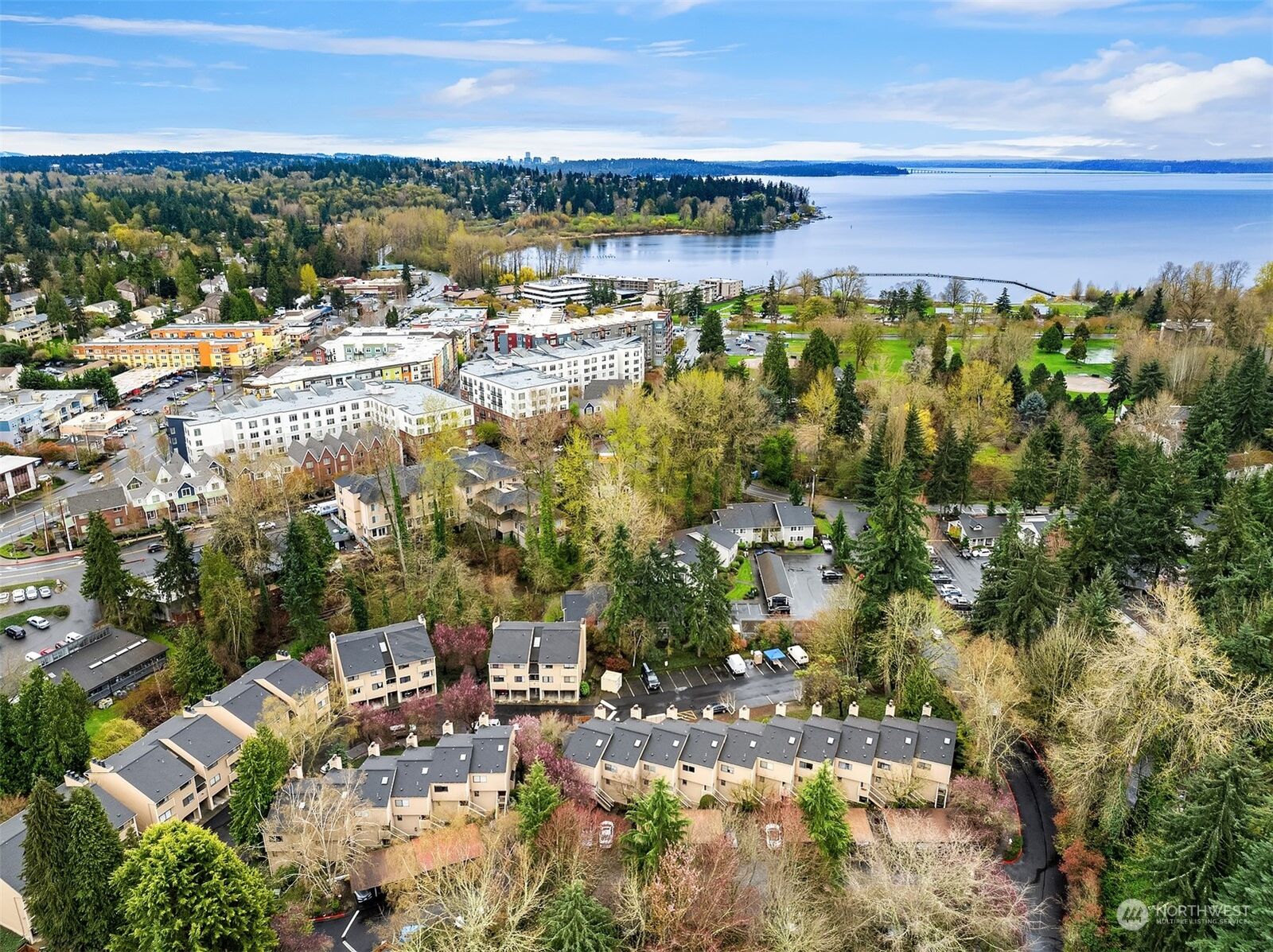 Property Photo: 12040 96th Avenue NE 117 WA 98034