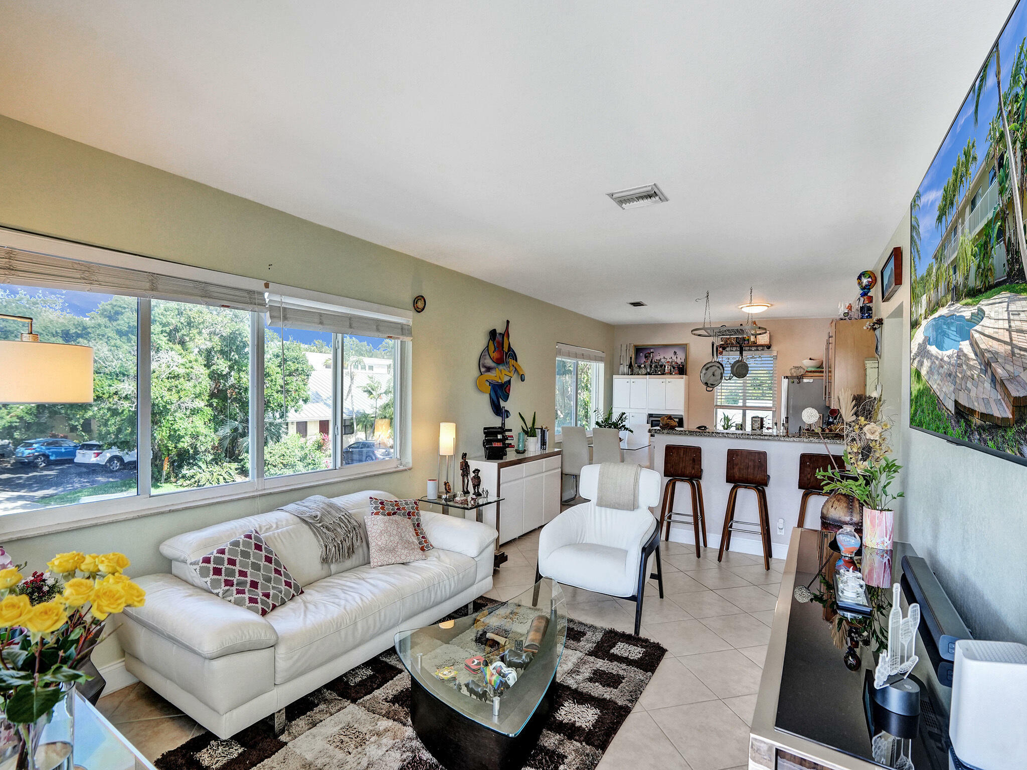 Property Photo:  1430 Holly Heights Drive 4  FL 33304 