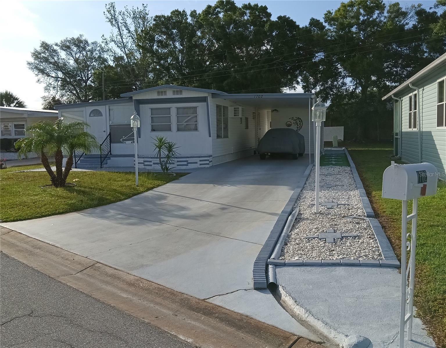 Property Photo:  1702 Olympia Fields Street  FL 34234 