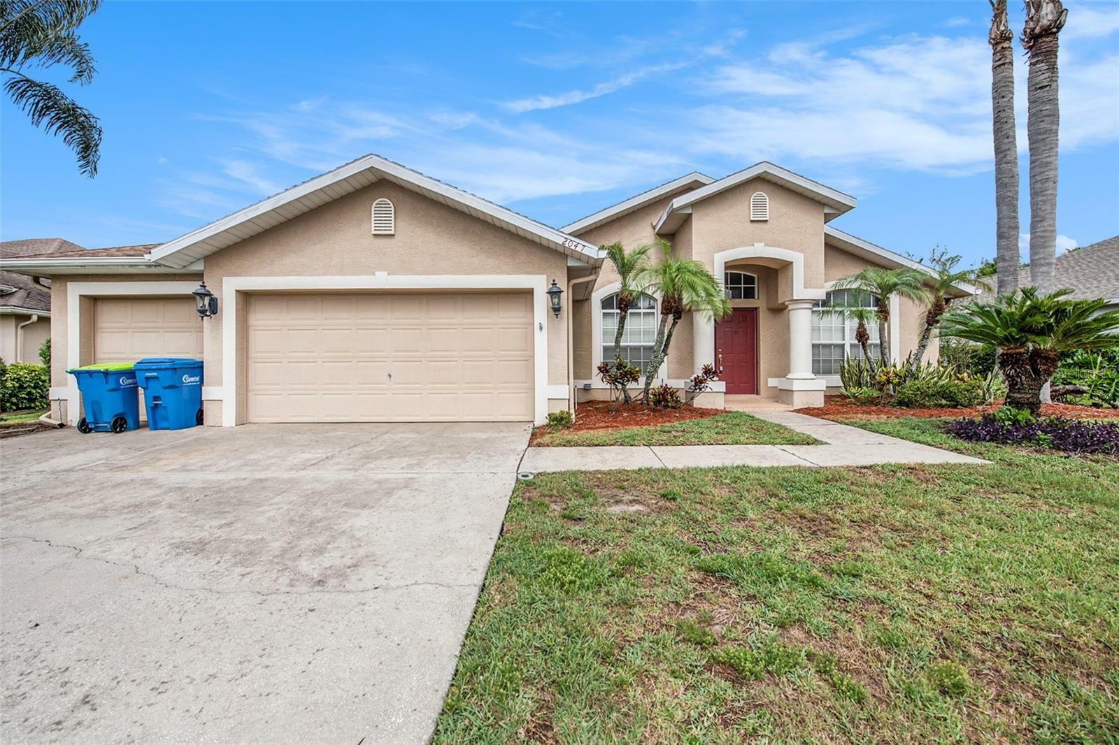 Property Photo:  2047 Hammock Park Court  FL 34655 