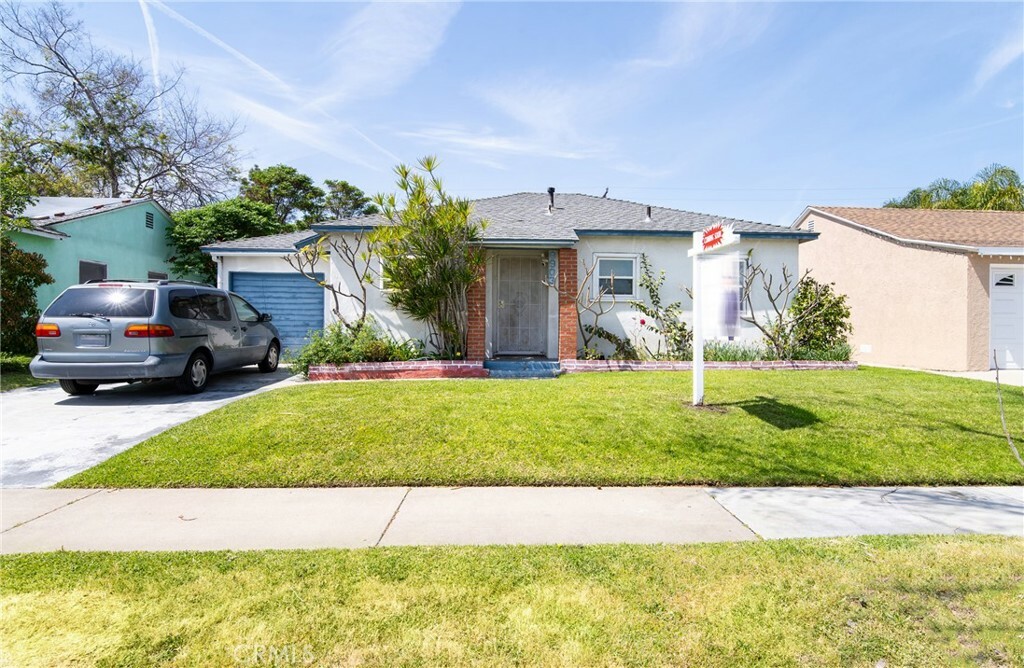 Property Photo:  8903 True Avenue  CA 90660 