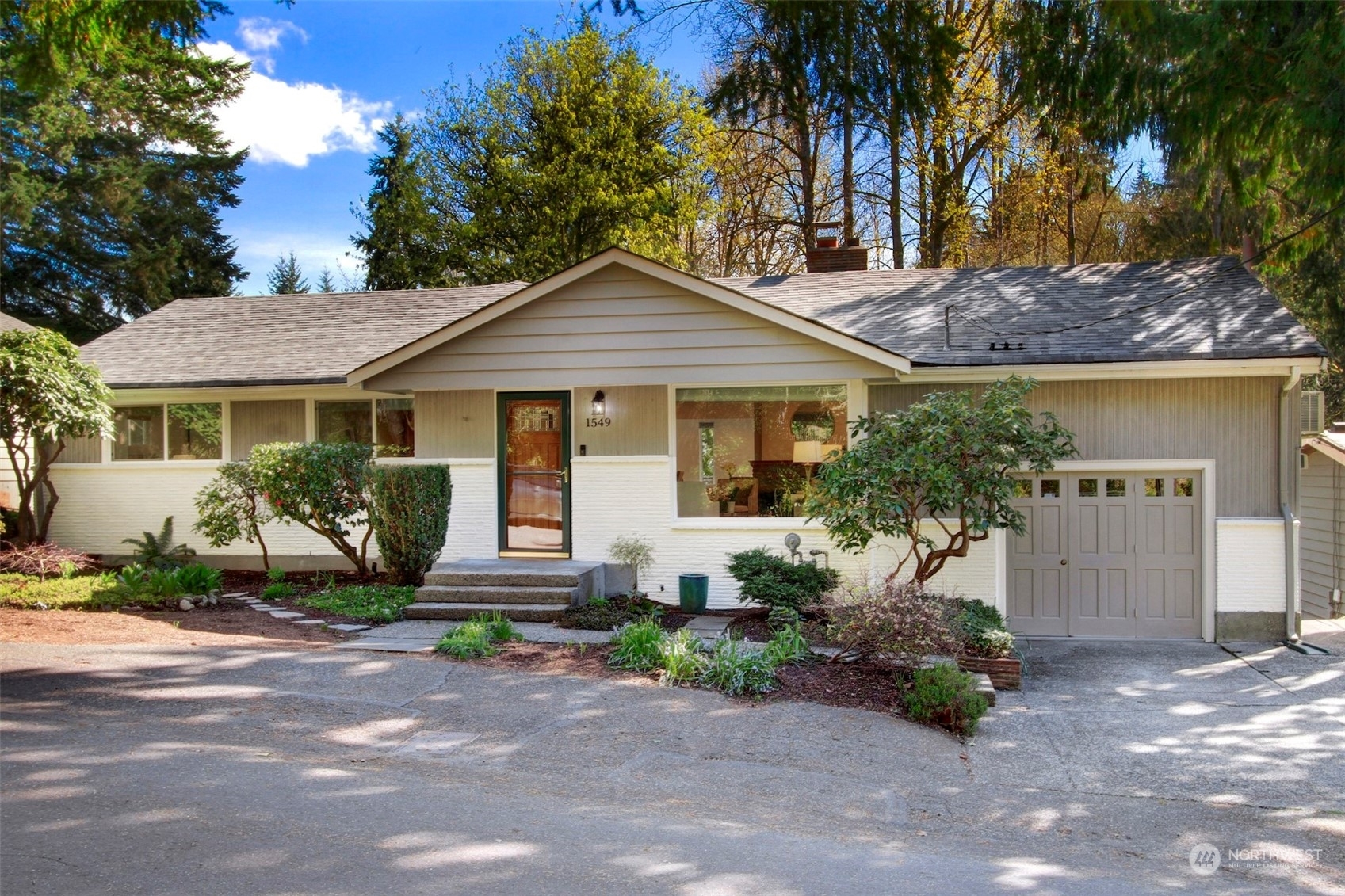 Property Photo:  1549 NE 105th Street  WA 98125 