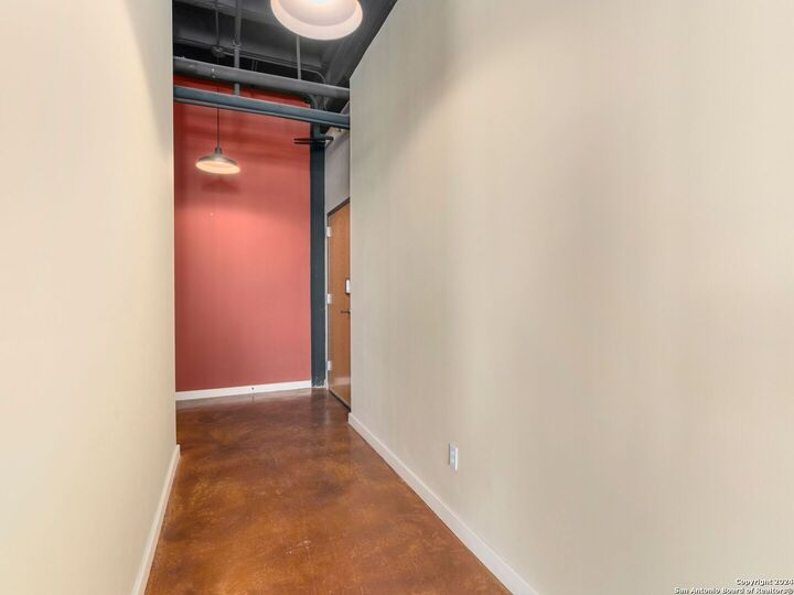 Property Photo: 1331 S Flores St 211 TX 78204