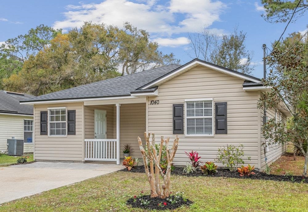 Property Photo:  1040 Bruen St  FL 32084 