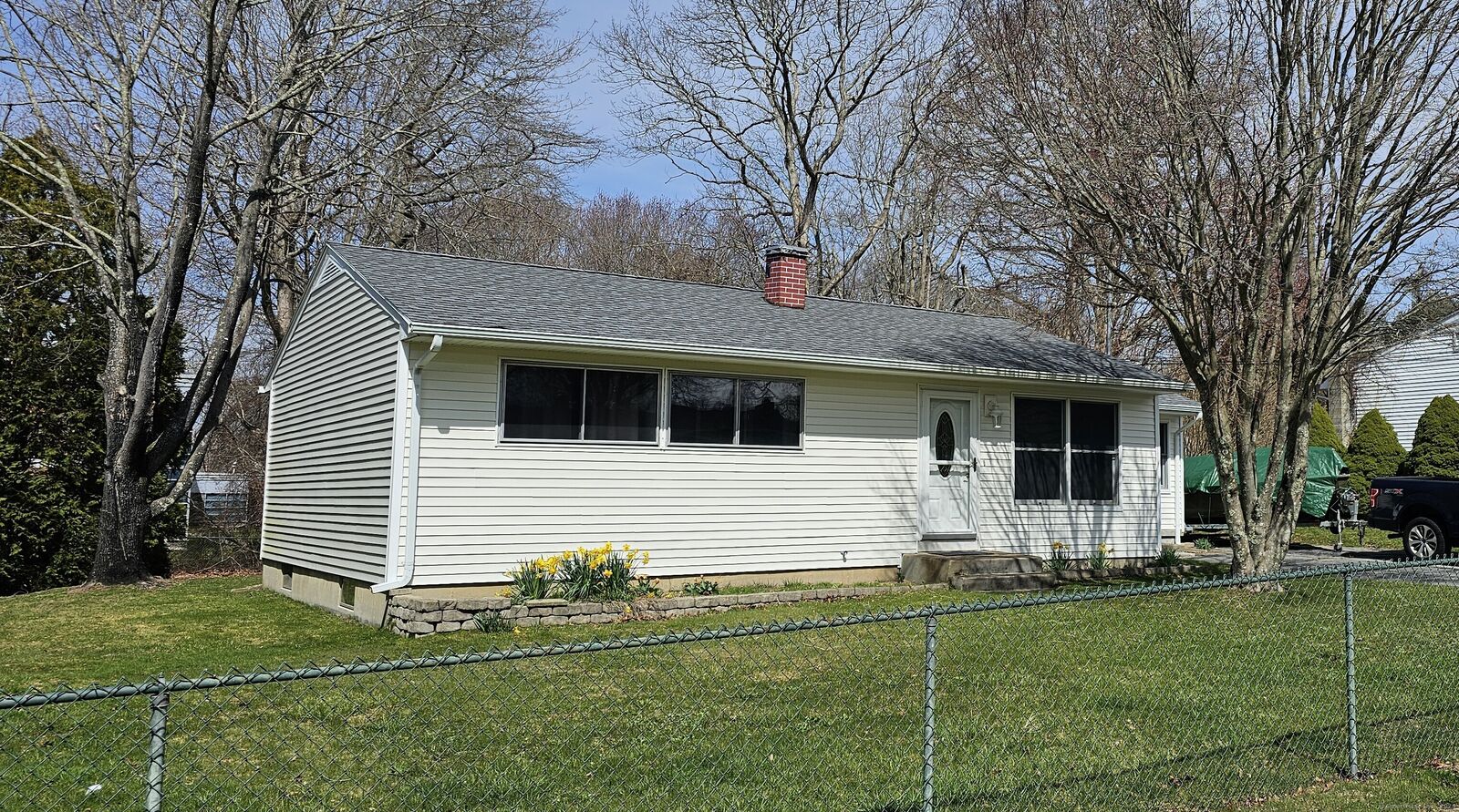 Property Photo:  93 Oslo Street  CT 06355 