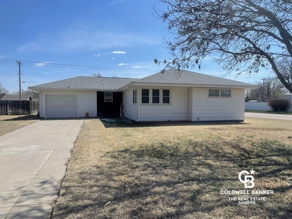 Property Photo: 1702 A Street KS 67846