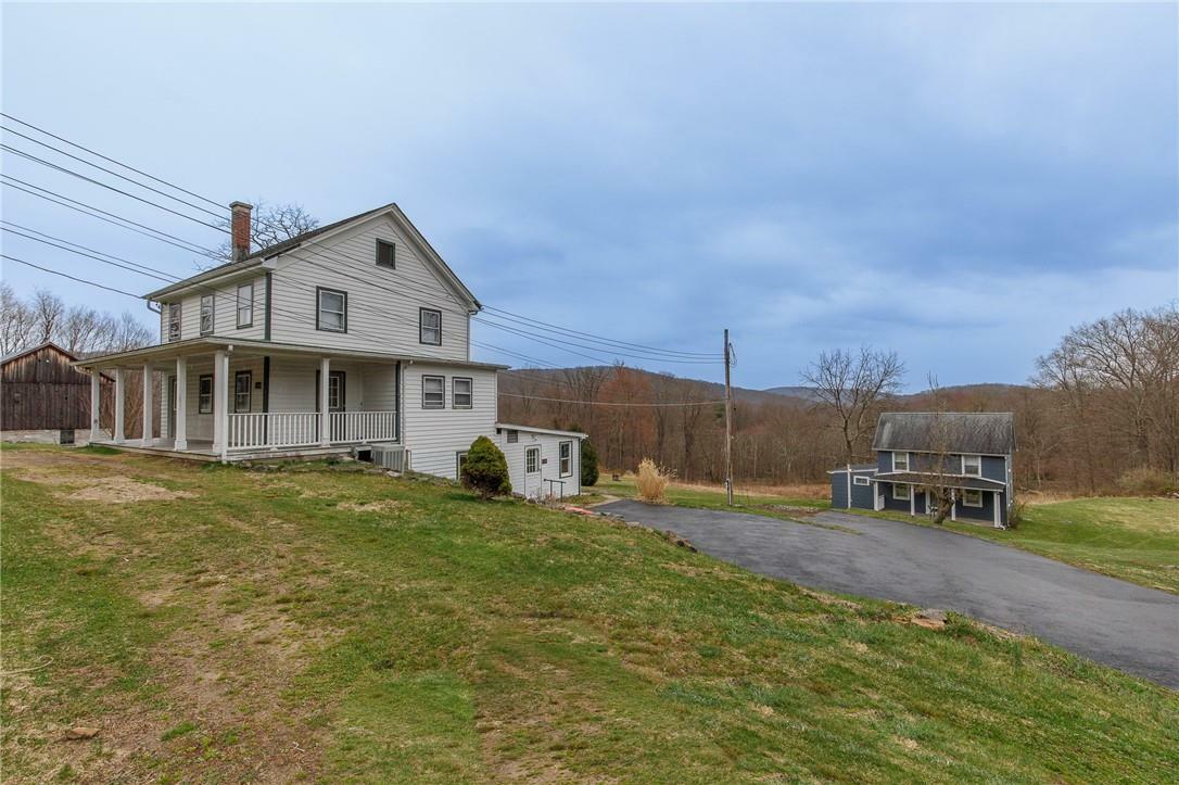 Property Photo:  356 Oscawana Lake Road B  NY 10579 