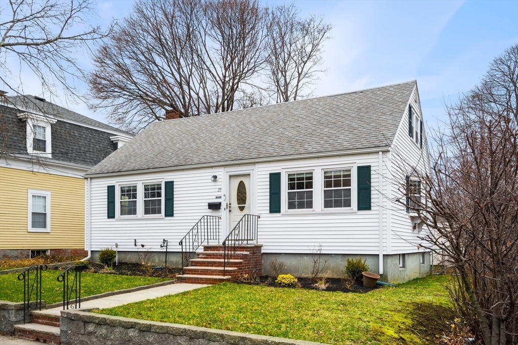 Property Photo:  25 Taylor Street  MA 01906 