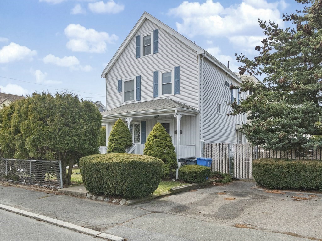 Property Photo:  399 Newton St  MA 02453 