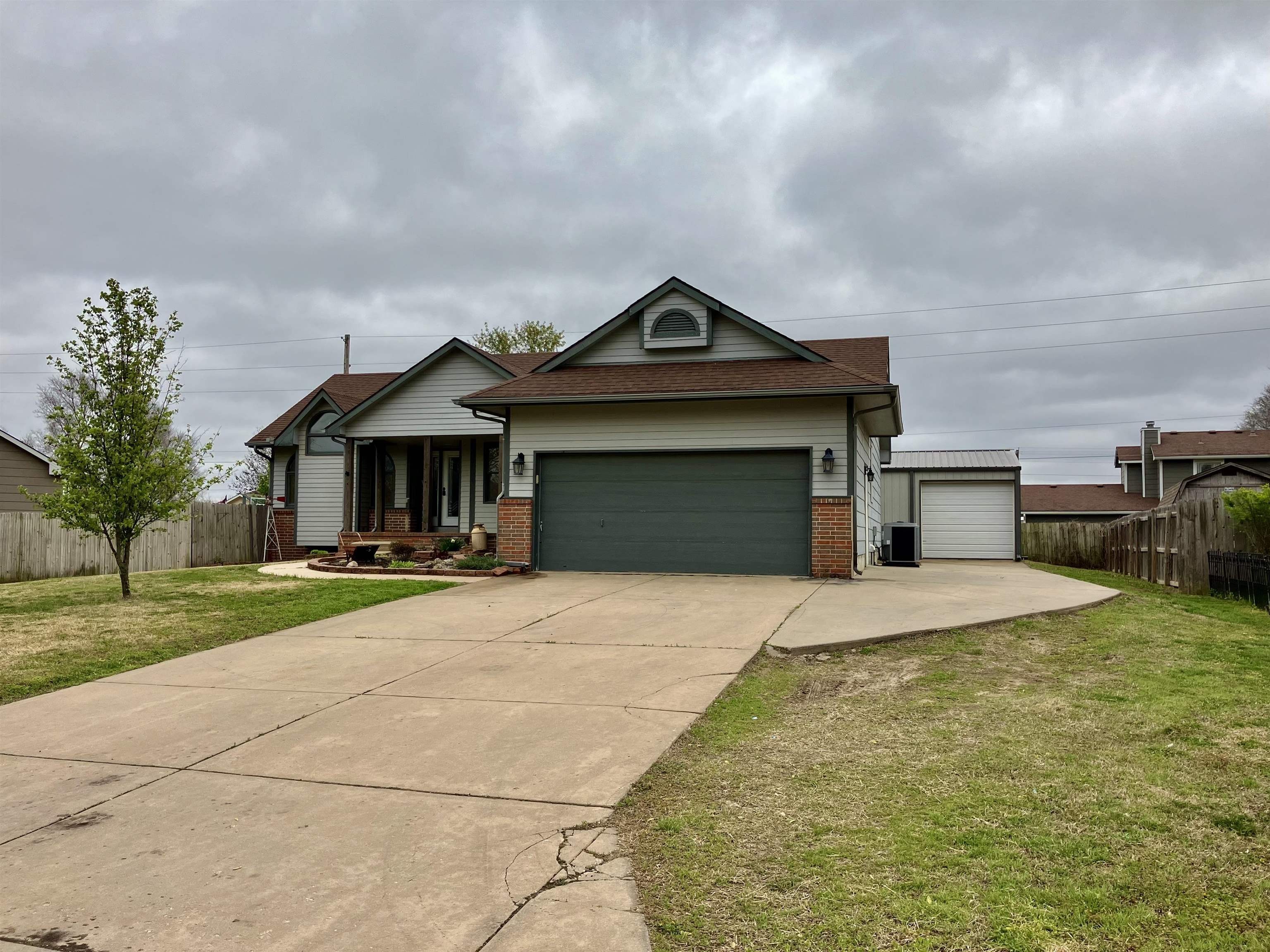 Property Photo:  421 E Brownie  KS 67133 