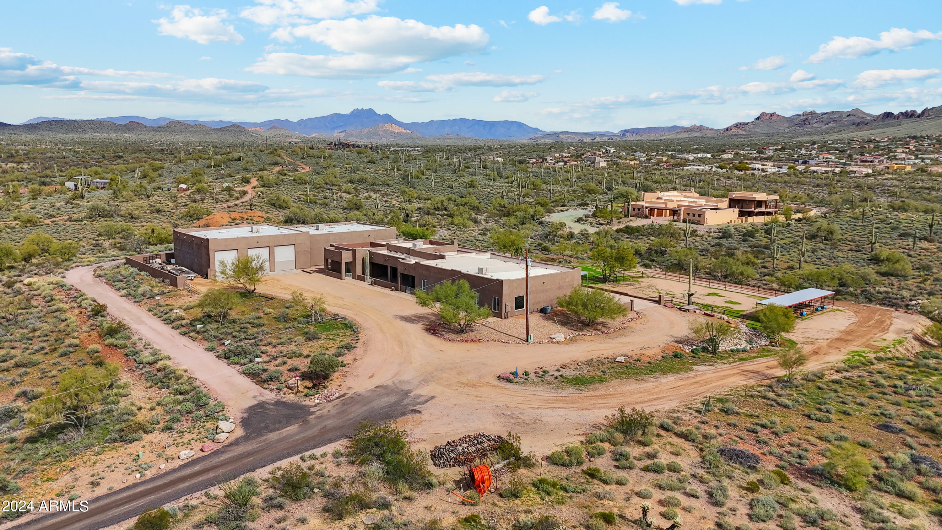 Property Photo:  3285 N Mountain View Road  AZ 85119 