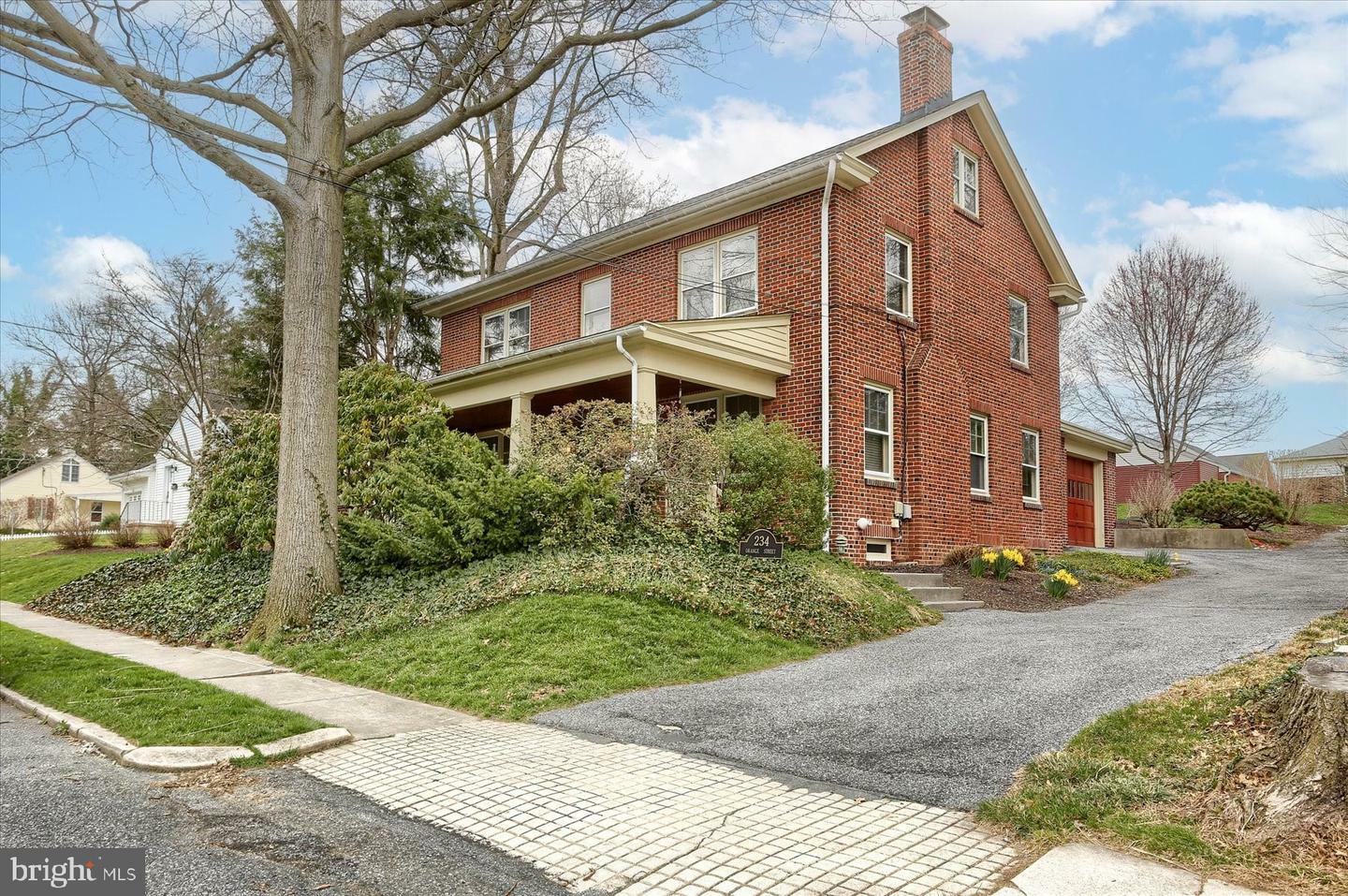 Property Photo:  234 E Orange Street  PA 17022 