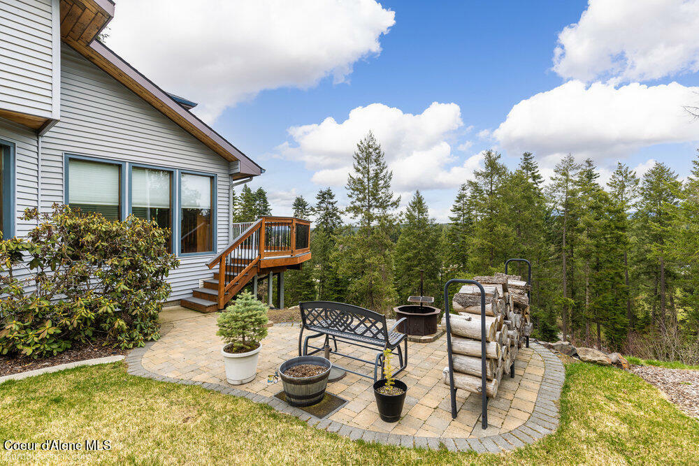 Property Photo:  1167 E Loch Haven Dr  ID 83835 