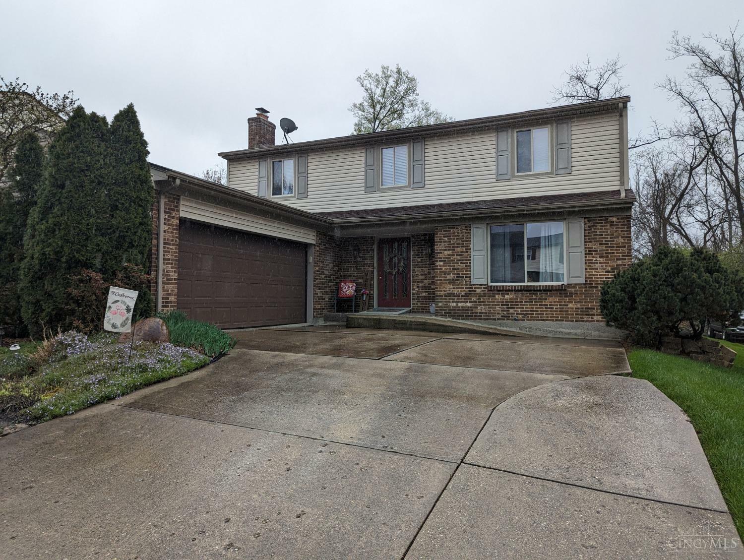 Property Photo: 6385 Kingoak Drive OH 45248