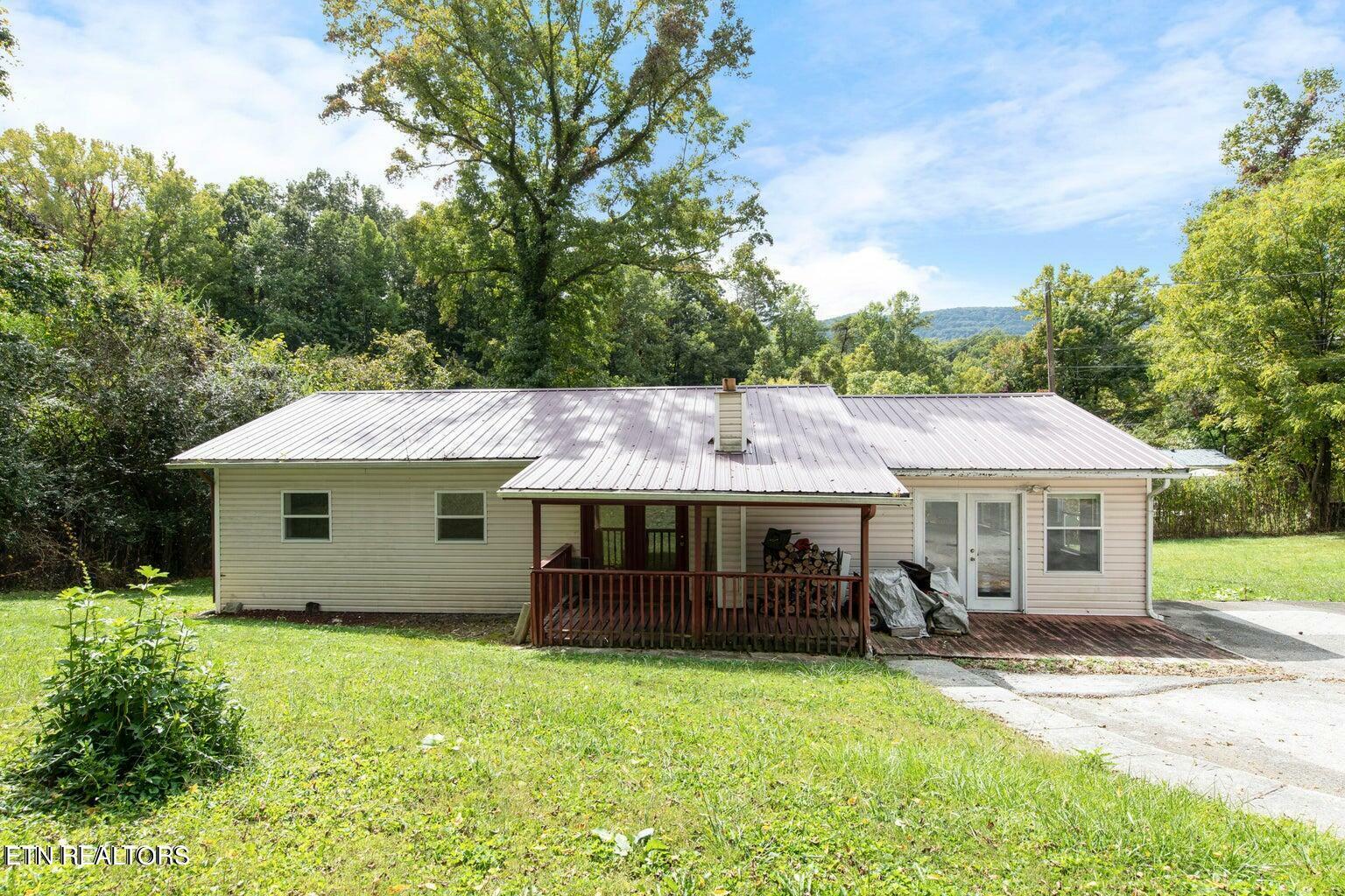 Property Photo:  1525 Bruce Gap Rd  TN 37714 