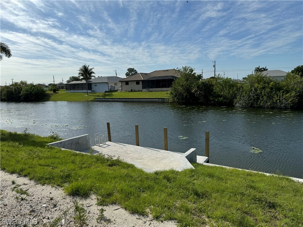 Property Photo:  606 NE 20th Street  FL 33909 