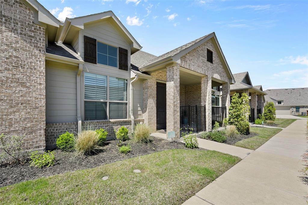 Property Photo: 7222 Merlot Place TX 75054