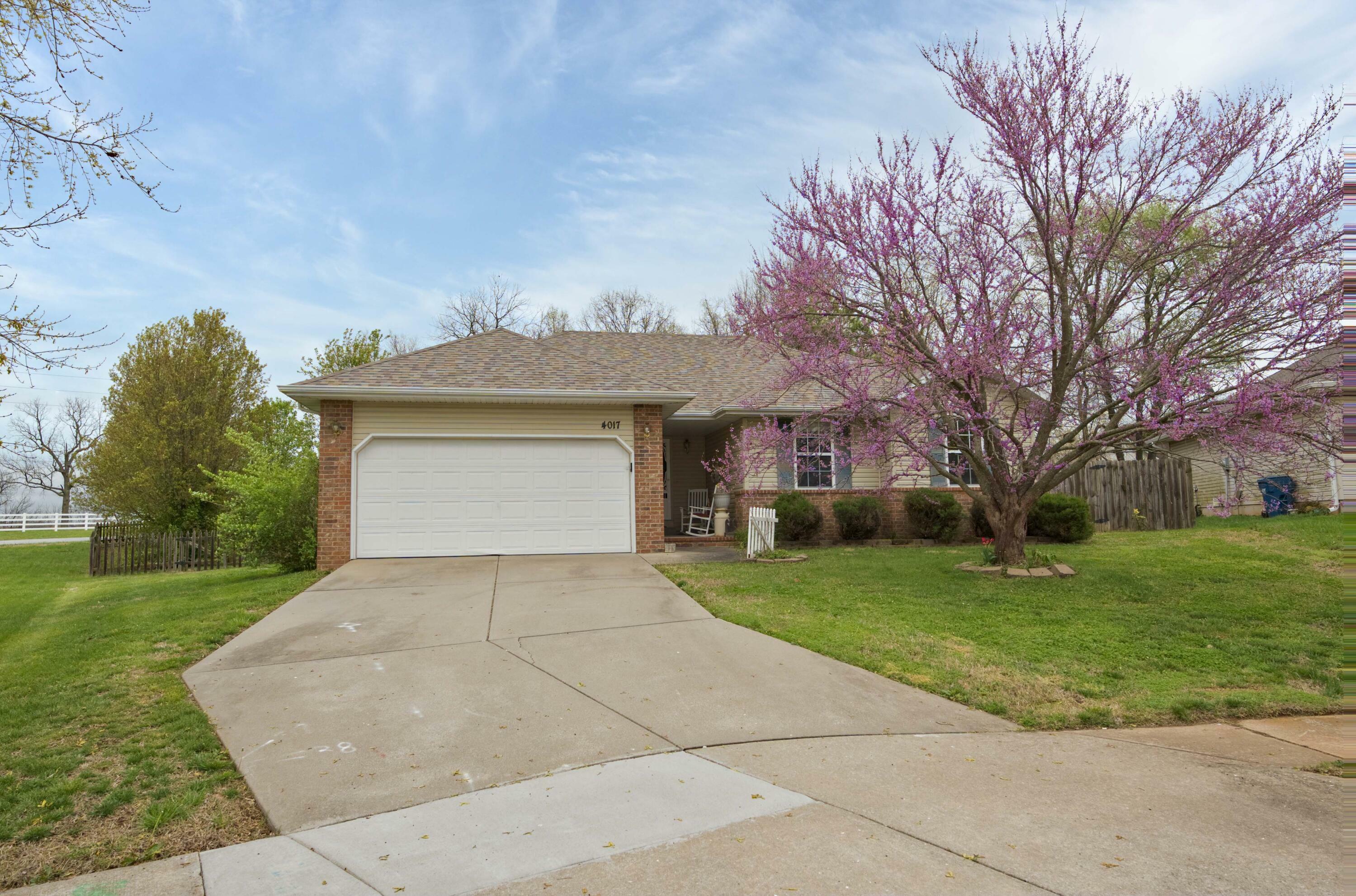 Property Photo:  4017 W Ildereen Street  MO 65807 