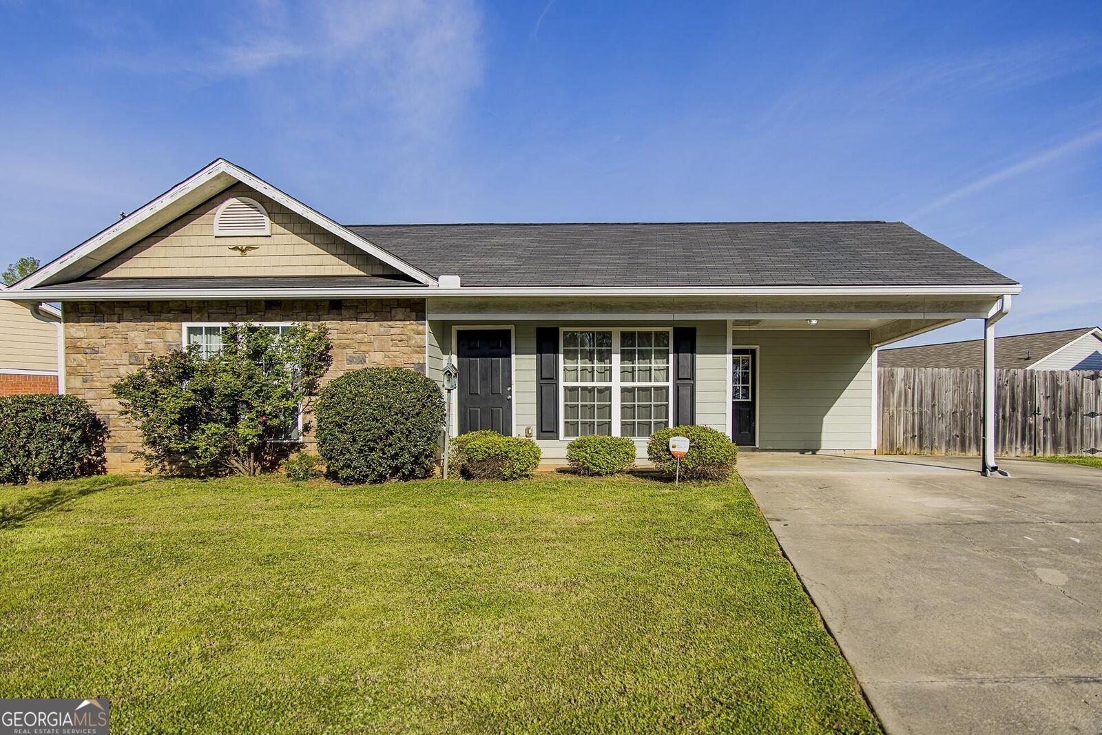 Property Photo:  53 Willowrun Drive  GA 30165 