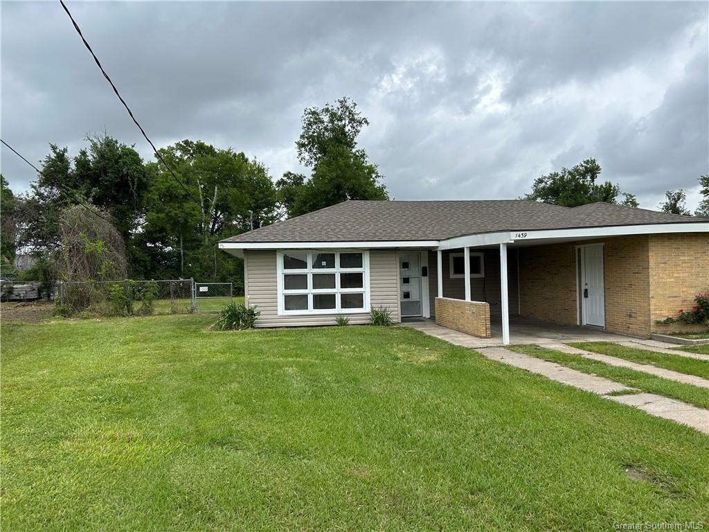 Property Photo:  1439 Tennessee Street  LA 70607 