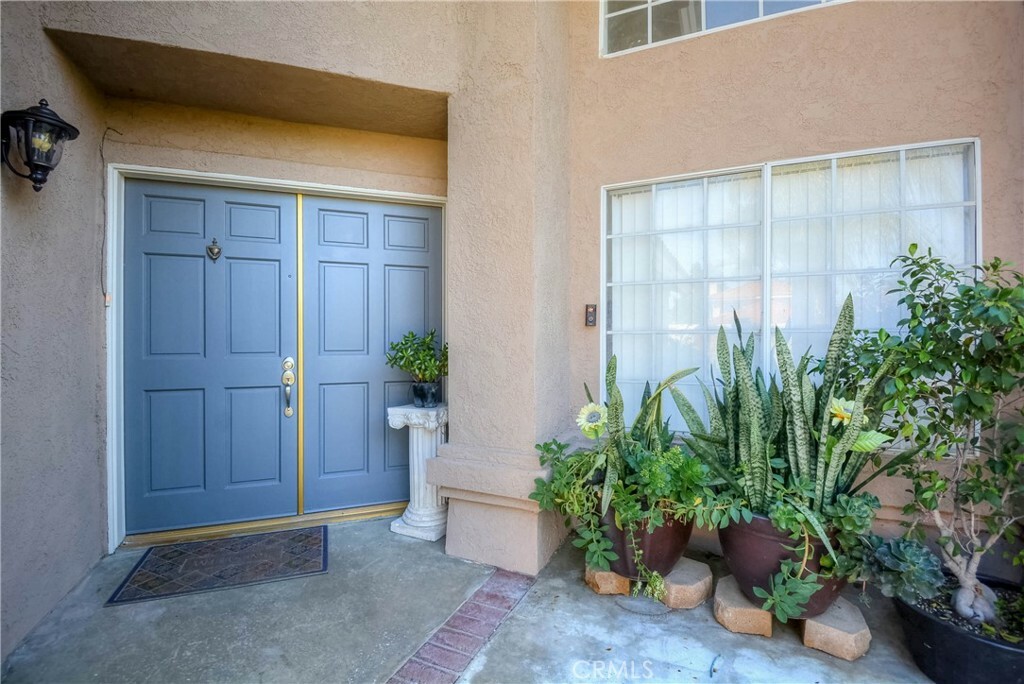 Property Photo:  3136 Wicklow Drive  CA 92503 