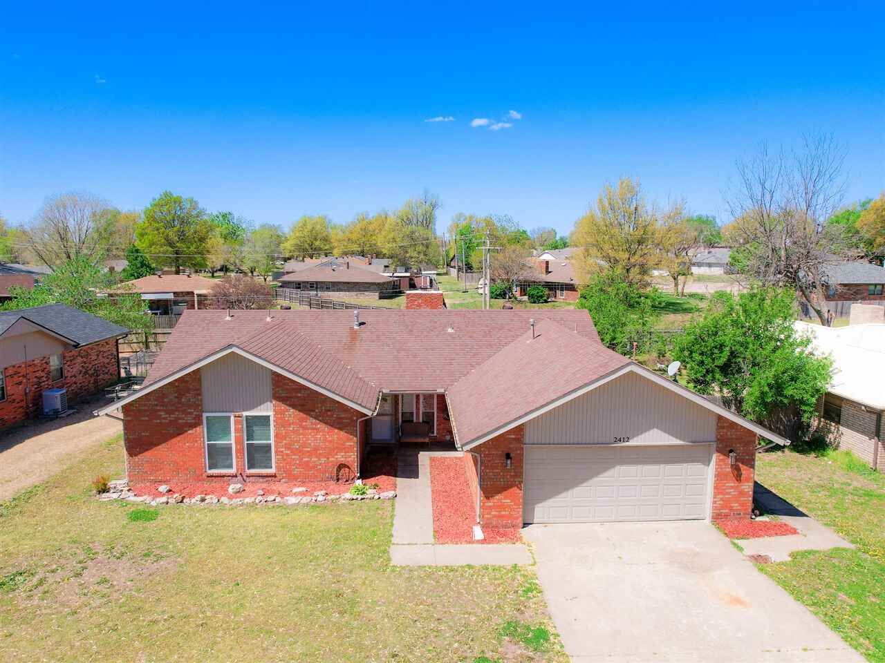 Property Photo:  2412 Kingston  OK 74604 