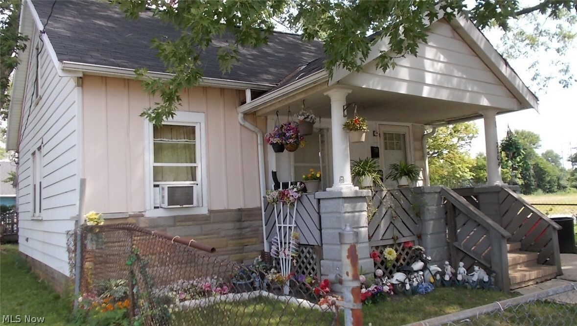 Property Photo:  7104 Dearborn Avenue  OH 44102 