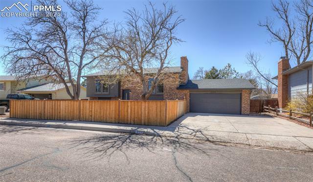 Property Photo:  1050 Wagon Wheel Avenue  CO 80915 