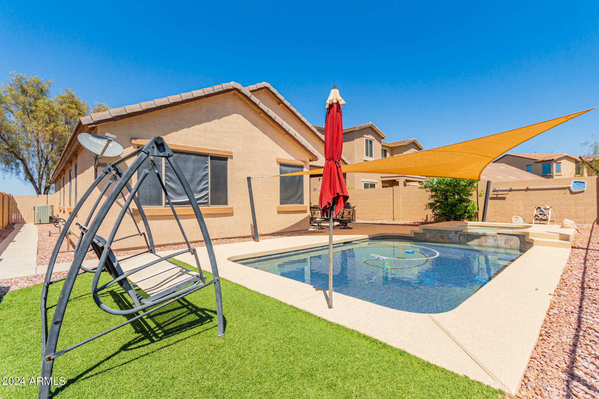 Property Photo:  18565 W Paseo Way  AZ 85338 