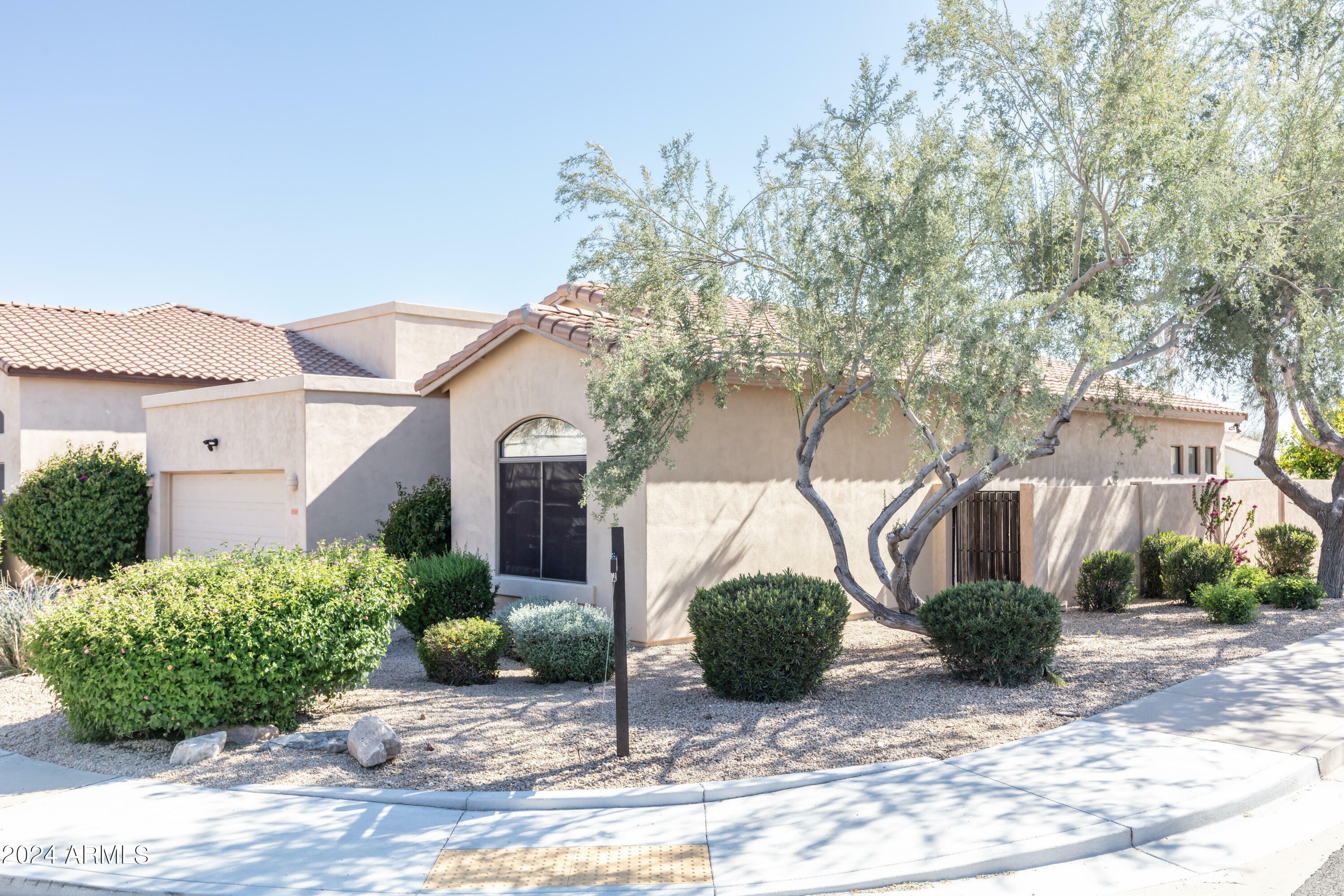 Property Photo:  15052 N 100th Place  AZ 85260 