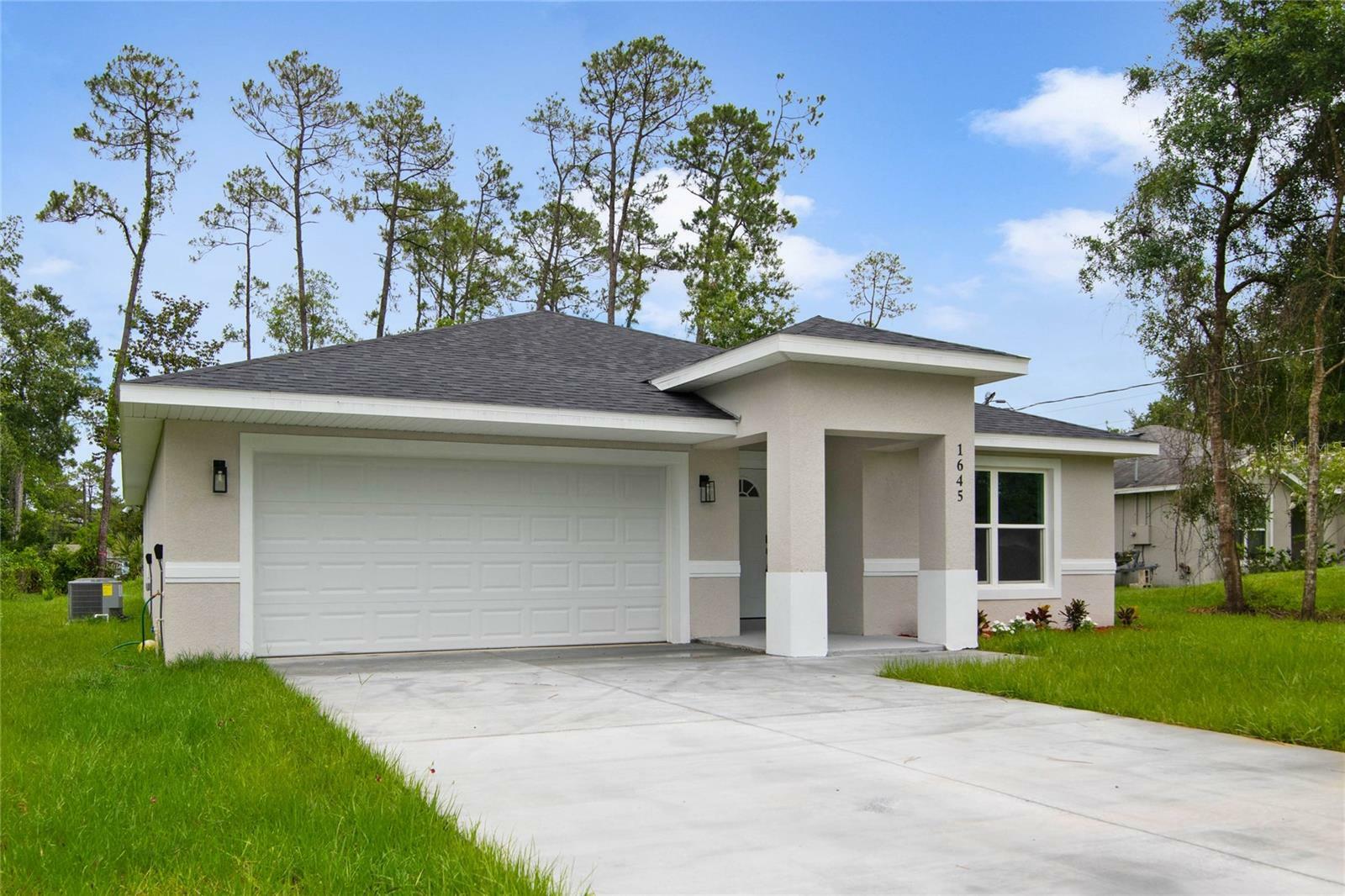 Property Photo:  1645 6th Avenue  FL 32724 