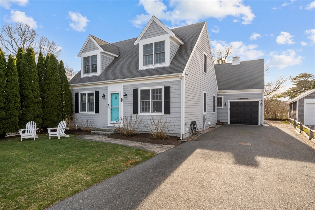 Property Photo:  18 Hiawatha Rd  MA 02646 