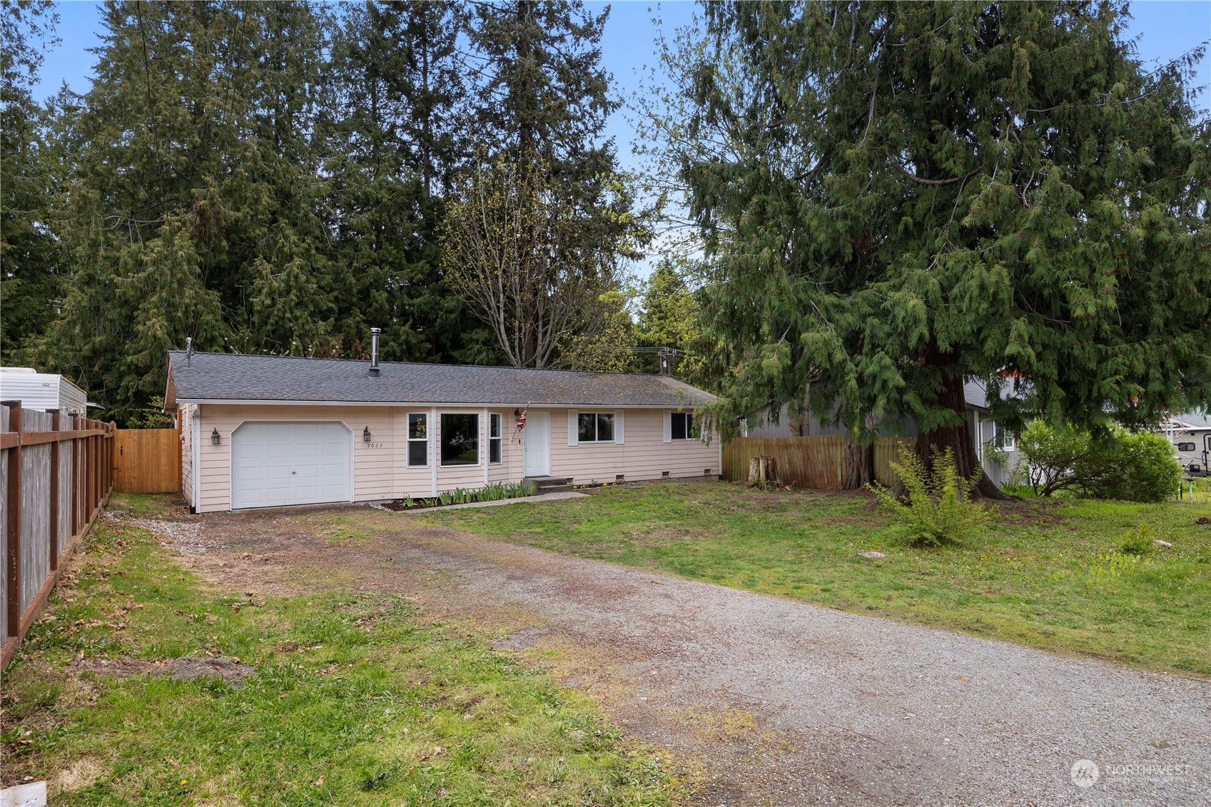 3023 S Sauk Drive  Camano Island WA 98282 photo