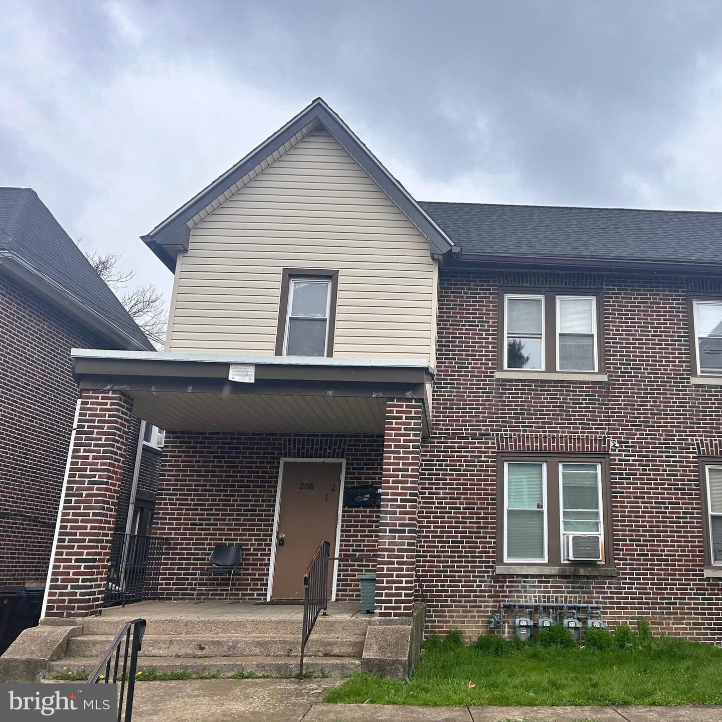 Property Photo: 208 W 28th Street 2 DE 19802
