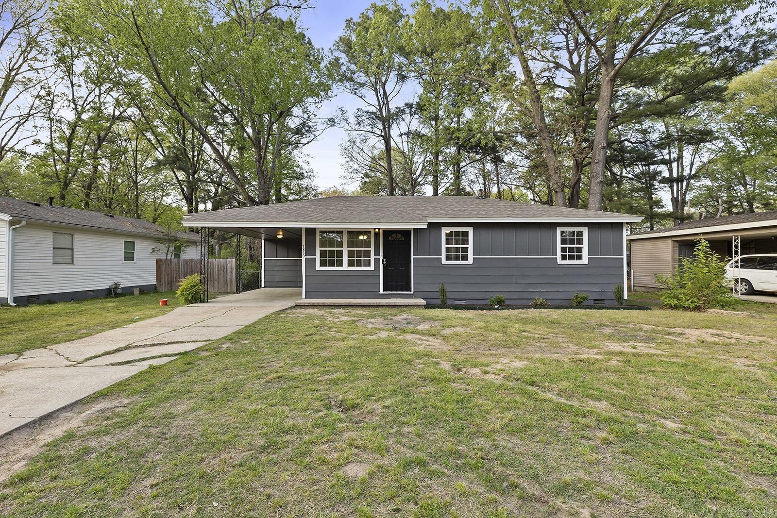 Property Photo:  7820 Woodhaven Drive  AR 72209 