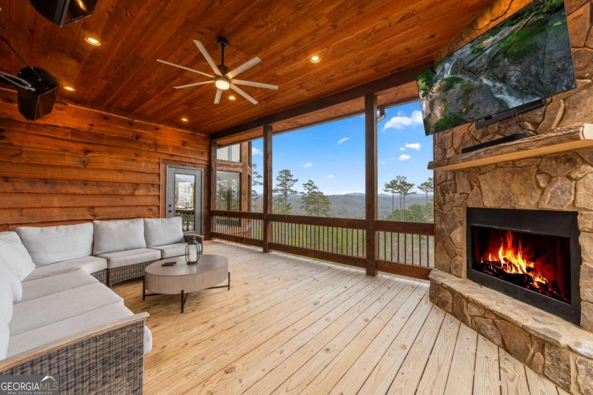 Property Photo: 120 Riverview Terrace GA 30513