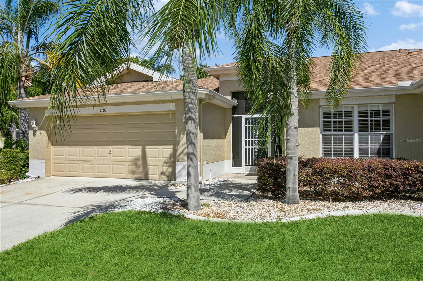 Property Photo:  1101 New Winsor Loop  FL 33573 