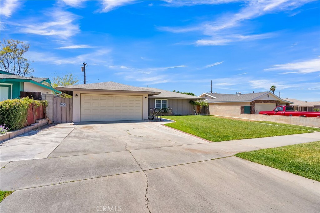 Property Photo: 2990 Winifred Street CA 92503