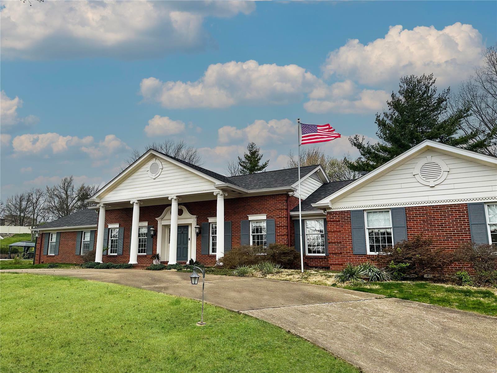 Property Photo:  7 Meadowbrook Country Club  MO 63011 