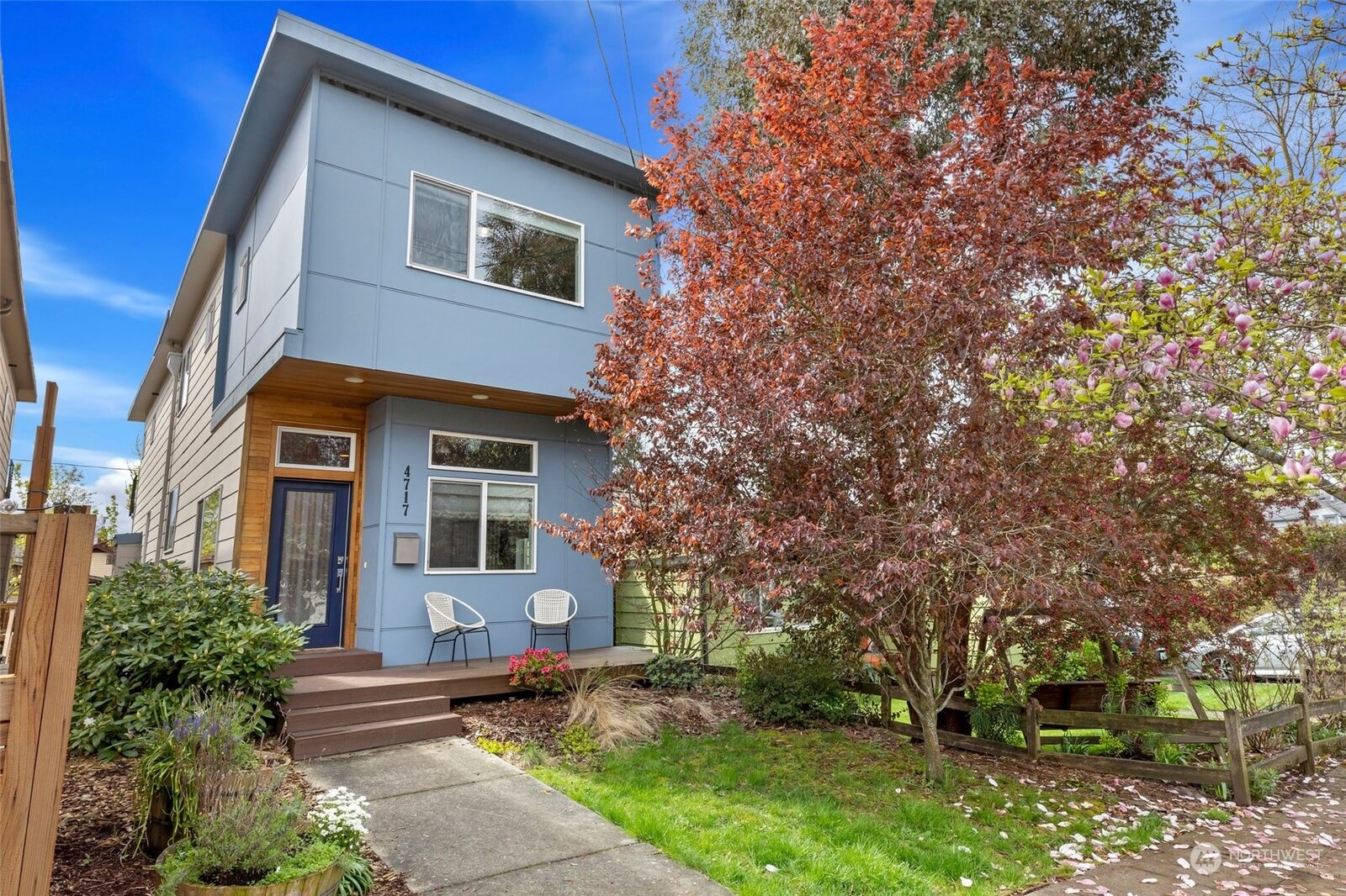 Property Photo:  4717 S Lucile Street  WA 98118 
