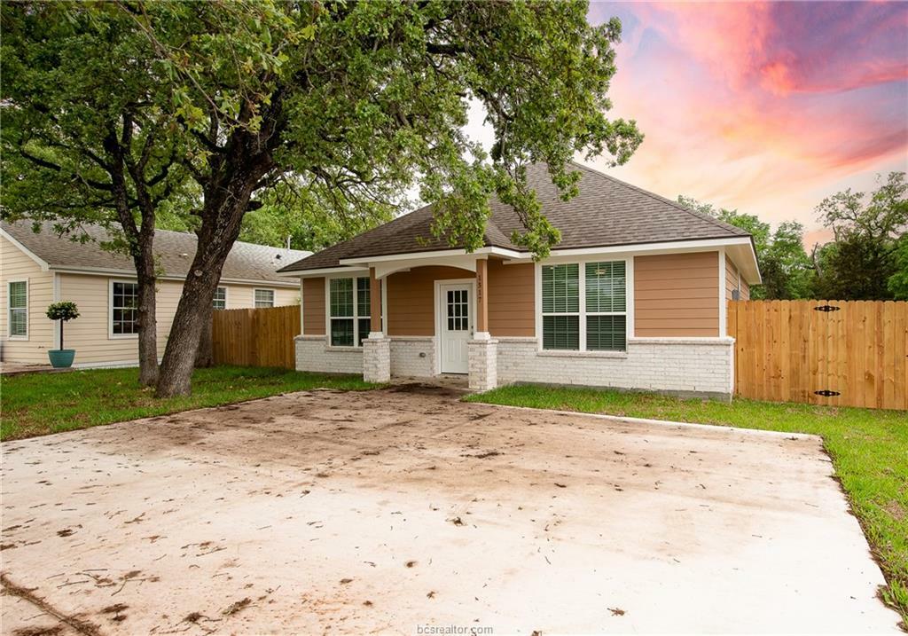 Property Photo:  1517 Carver St.  TX 77803 