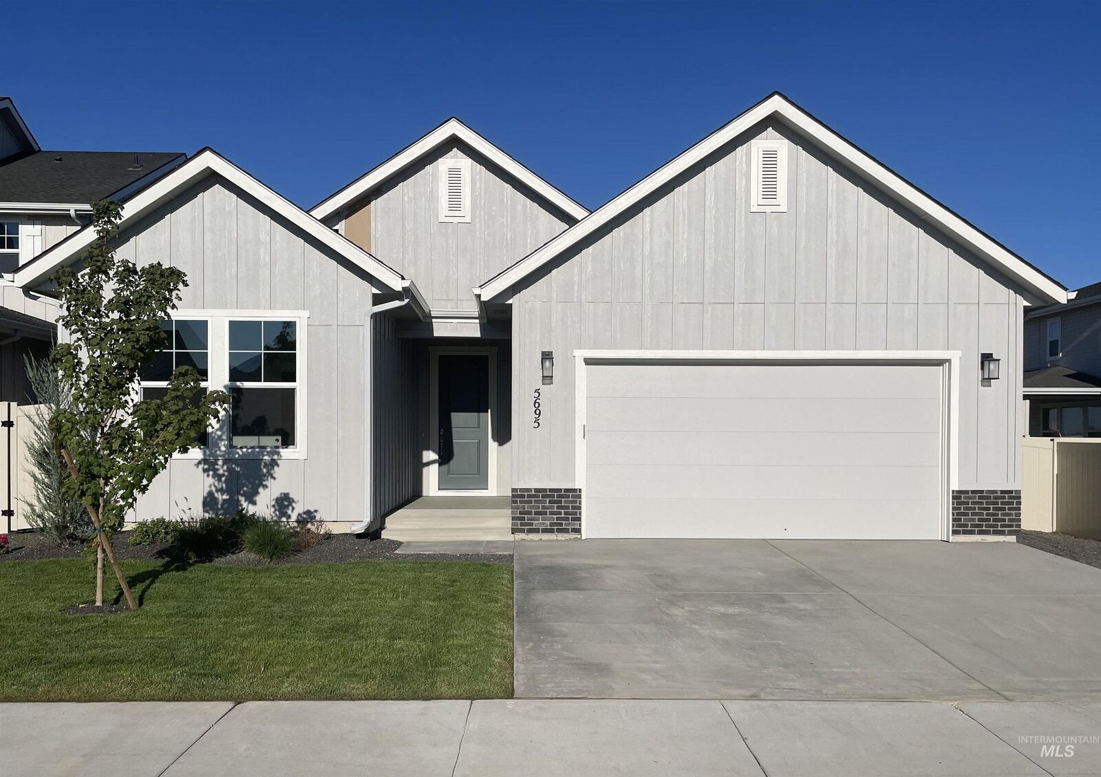 Property Photo: 5695 N Streamer Way ID 83646