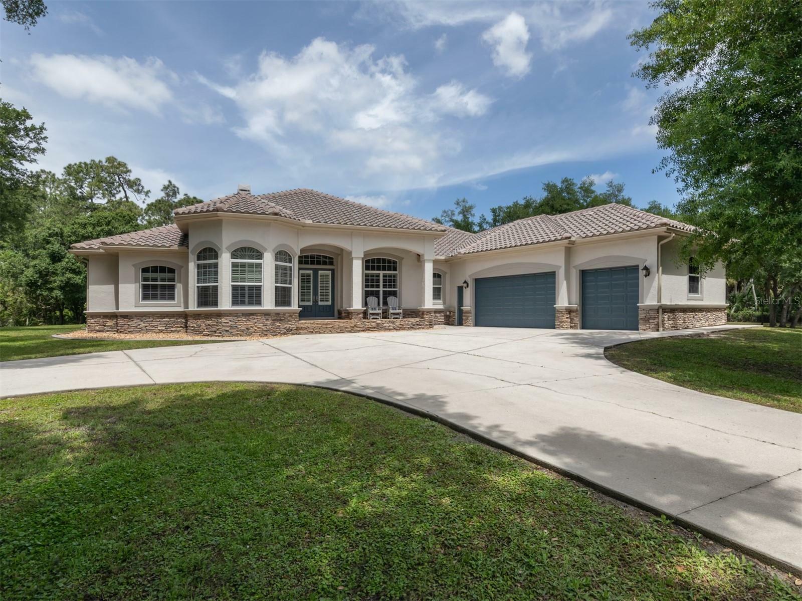 Property Photo:  5515 Reisterstown Road  FL 34291 